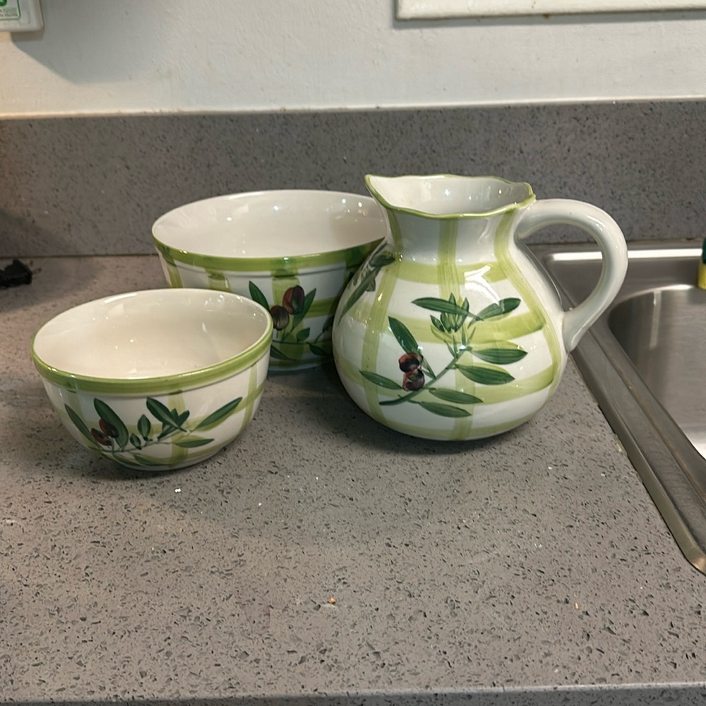 Grape vase and bowl set